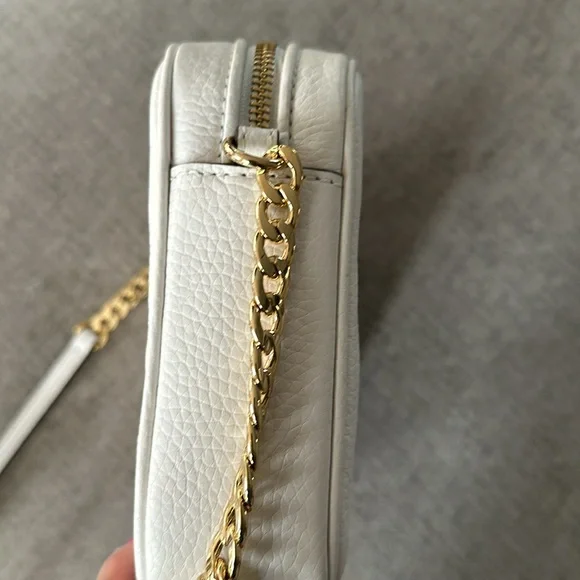 Michael Kors White Crossbody Camera Leather Ginny Small bag NEW gold hardware - Picture 4 of 10